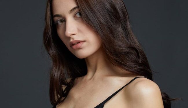 Eylül Su Güneş’in İlk Single’ı Silemem Kalbimden Görücüye Çıktı