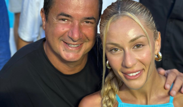 Acun Ilıcalı sevgilisi Ayça Çağla Altunkaya'nın doğum gününü kutladı! Yazdığı not dikkat çekti