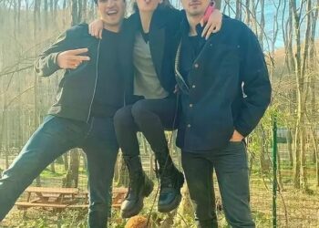 Afra Saraçoğlu ile aşk yaşamaya başlayan Mert Ramazan Demir, Mert Yazıcıoğlu'yla fotoğrafını sildi