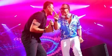 Türkiye'nin en büyük sahnesi kuruldu! Ağrı Dağı Müzik Festivali'nde Mustafa Sandal, Zara ve Kadr sahne aldı