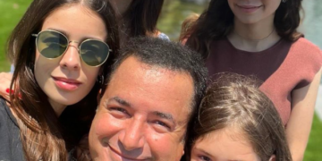 Bomba iddia: Acun Ilıcalı ve Ayça Çağla Altunkaya eylül ayında nikah masasına oturuyor