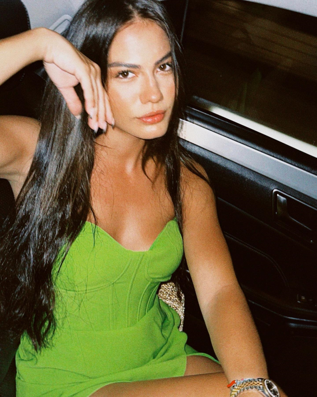 demet-ozdemir-yunan-sevgilisiyle-ilk-pozunu-16175633_6647_m-1 Demet Özdemir, Yunan sevgilisiyle ilk pozunu paylaştı