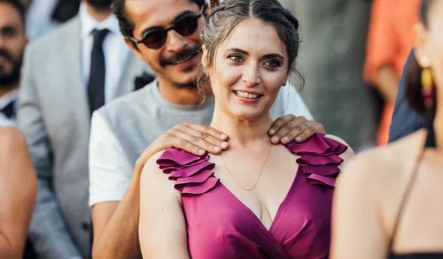 Evlilik müjdesi beklenirken ayrıldılar! Aslıhan Gürbüz, İsmail Hacıoğlu'nu engelledi