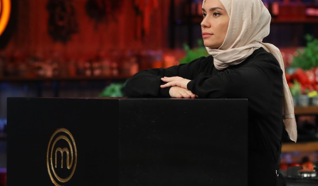Güzide Mertcan, MasterChef All Star'a veda etti! Sosyal medyadan ateş püskürdü