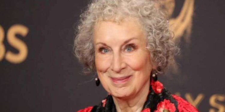 Yazar Margaret Atwood’dan yapay zekâ şirketlerine çağrı