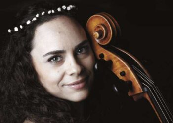 Rahşan Apay’dan ‘Roxana’ albümü