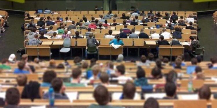 Selçuk Üniversitesi'nde adrese teslim kadro