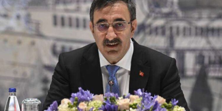 E-ticaret sektörü 801 milyar TL’ye ulaştı