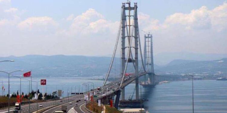 Osmangazi Köprüsü'nden 102 milyon araç geçmesi gerekiyordu: 'Gelir garantisi' yalanı