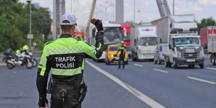 İstanbul'da bu yollar trafiğe kapatılacak