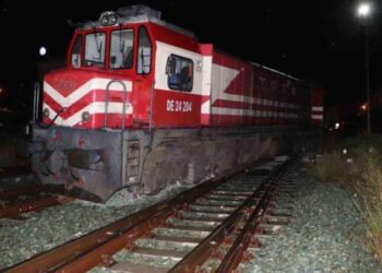 Ankara İstanbul TEM otoyolu tamamen trafiğe kapandı: Karadeniz bölgesi için aşırı yağış uyarısı var