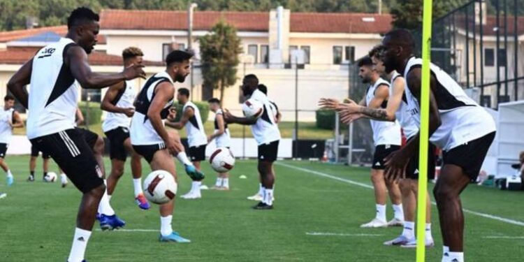 Beşiktaş'ta Jean Onana ile Daniel Amartey ilk antrenmanına çıktı