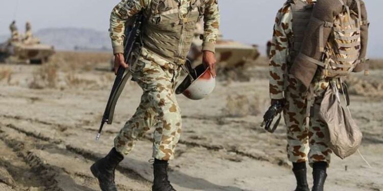 İran'da terör eylemi hazırlığında bir grup yakalandı