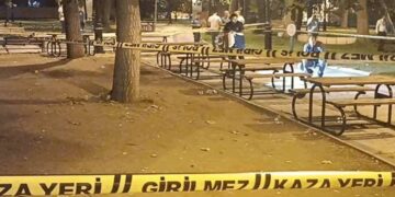 Gaziantep’te bıçakladığı bekçiler tarafından vurulan saldırgan öldü