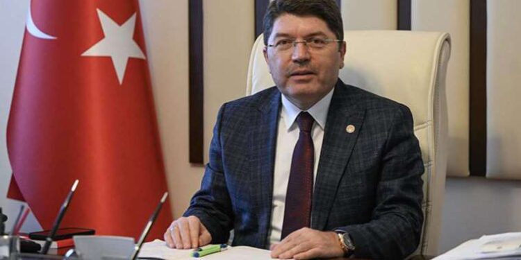 Tartışma yaratmıştı... Kabul edilen kanun teklifine ilişkin Adalet Bakanı Tunç'tan yeni açıklama 'Bir af düzenlemesi değil'