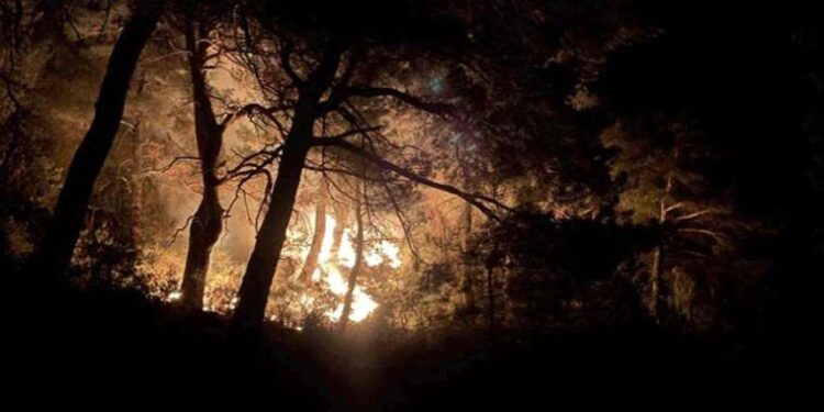 Haliç Köprüsü’nde otomobil yol temizleme aracına çarptı: 2 yaralı