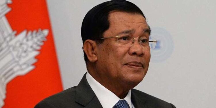 Kamboçya'dan ABD'ye çağrı: Ukrayna'da misket bombaları kullanılmasın