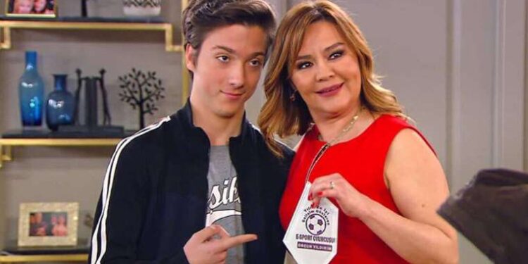 Zeyno Günenç, Çocuklar Duymasın’daki oğluyla buluştu: ‘Beton Orçun’ Alp Eren Khamis’in son hali gündem oldu