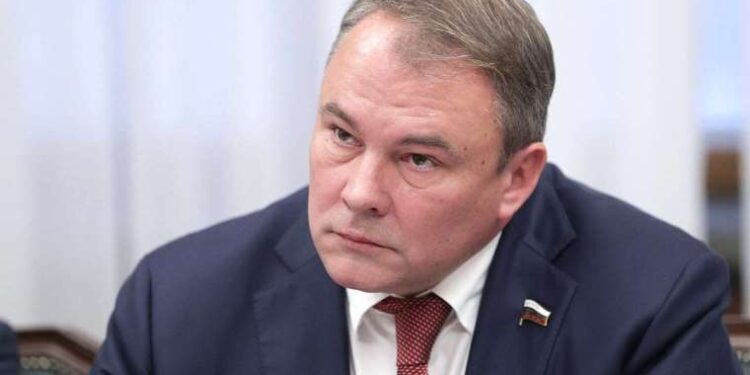 Rus milletvekilinden Türkiye'ye tehdit: İstanbul ve Çanakkale boğazlarını vuracağız