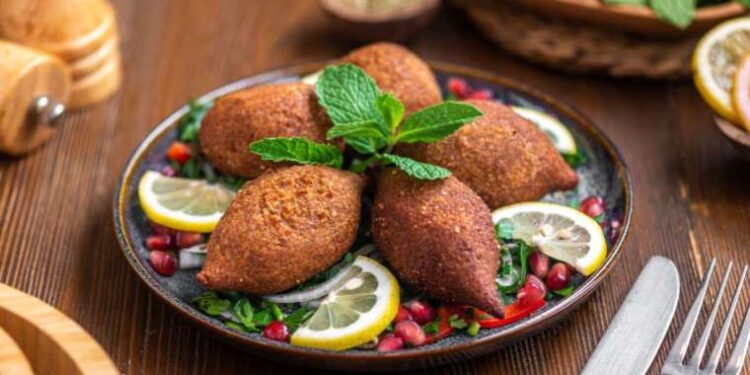Kadınbudu köfte nasıl yapılır? Püf noktalarıyla kadınbudu köfte tarifi…