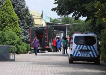 Bursa’da mülk sahibi ile kiracı arasında tornavida ve demir çubuklu kavga: 5 yaralı, 4 gözaltı