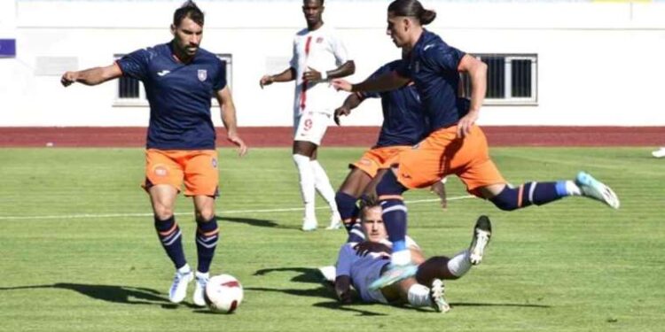 Antalyaspor Başakşehir'i 2 golle geçti