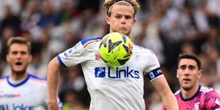 Morten Hjulmand kimdir, nereli, kaç yaşında? Morten Hjulmand hangi takımlarda futbol oynadı?