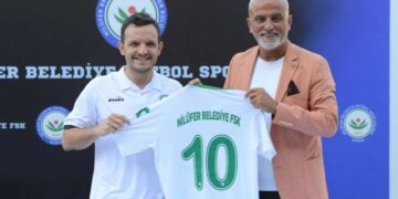 Diyarbakır’da feci kaza… 1 kişi öldü, 1’i ağır 3 kişi yaralandı!