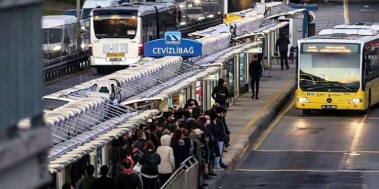 UKOME, bugün toplu taşımaya yüzde 57 zam teklifiyle toplanıyor