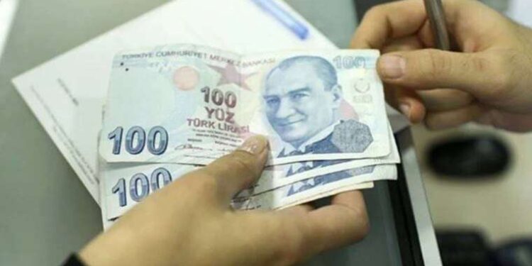 Adana’daki deprem Kayseri’de de hissedildi… Yurttaşlar sokağa döküldü!