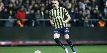 Fenerbahçe'de Attila Szalai'ye Bundesliga'dan iki talip