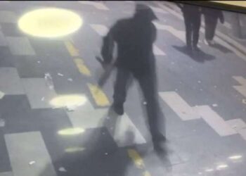 Bağcılar’da 150 bin liralık ‘hayalet ekran’ hırsızlığı