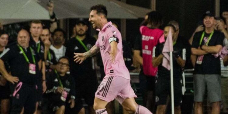 Lionel Messi, ABD kariyerine golle başladı