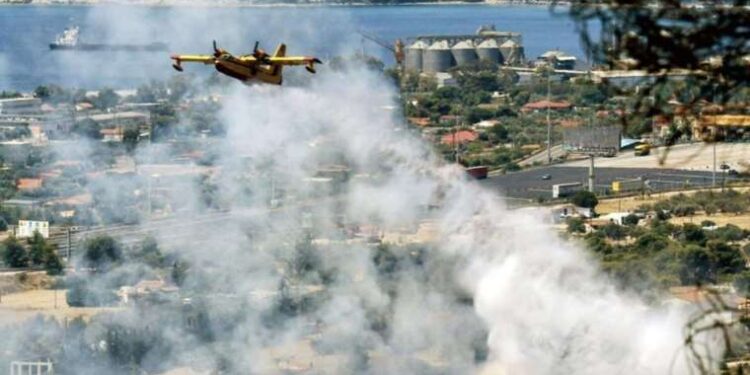 Tatlıcı önünde kan aktı: Husumetli grup arasında silahlı kavga!