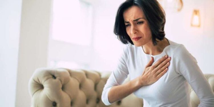 Uzmanlardan kalp krizi uyarısı… Yaşam kaybı kadınlarda erkeklerden daha fazla!