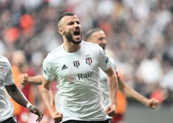 Ayrılık talebini yönetime iletti: Beşiktaş'a veda ediyor!