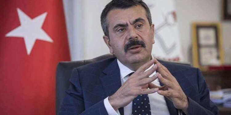 CHP’den Bakan Yusuf Tekin’in 'kız okulları' sözlerine tepki: 'Kabul edilemez'