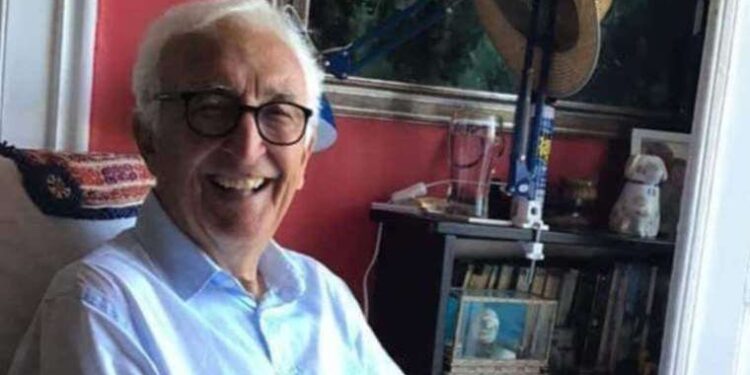 Çalıntı lüks araçla gelip açamadıkları kasayı çaldılar!