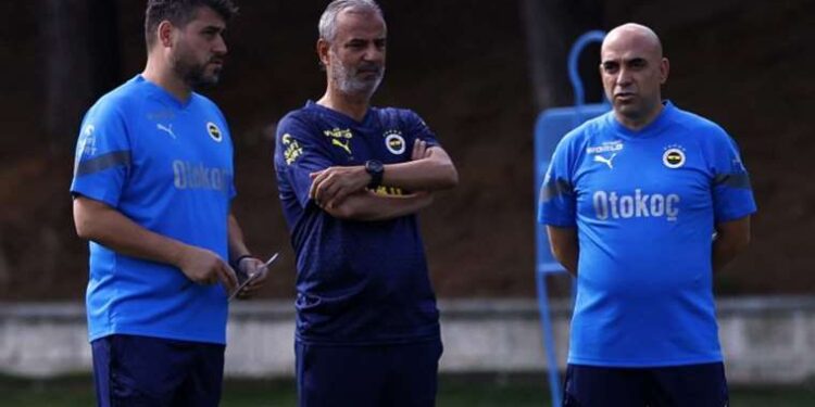 Fenerbahçe'de İsmail Kartal 7 ismin üstünü çizdi