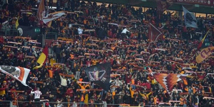 Galatasaray'dan sarı-kırmızılı taraftarlara Austria Wien uyarısı!