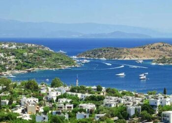 Ege'deki turizm merkezlerinde KDV’den muaf 24 ay vadeli kamu arazisi