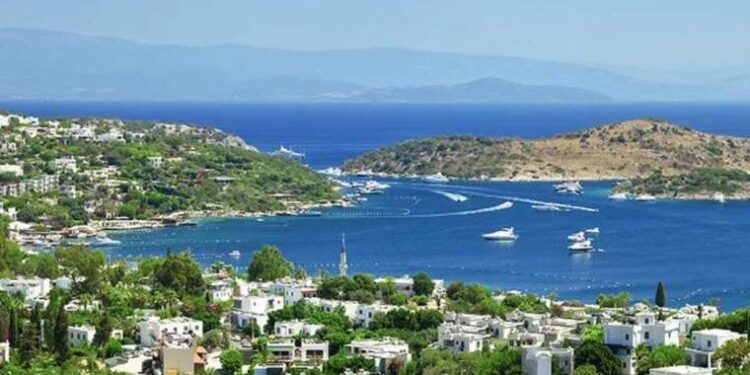 Ege'deki turizm merkezlerinde KDV’den muaf 24 ay vadeli kamu arazisi