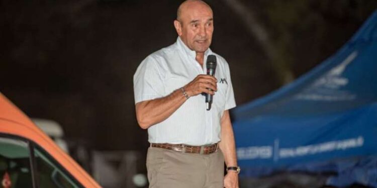 Endonezya’da feribot faciası: 15 ölü, 19 kayıp