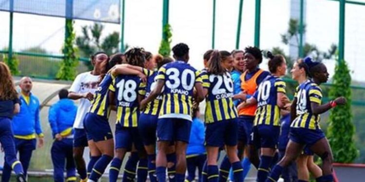 Fenerbahçe Kadın Futbol Takımı'nda 12 ayrılık
