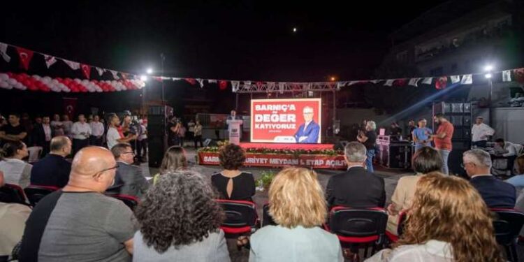 Salvadoran cops forced to meet arrest quotas, police officer says