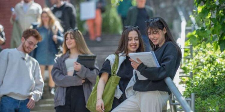 Elon Musk’ın taklit etmek istediği WeChat nedir?