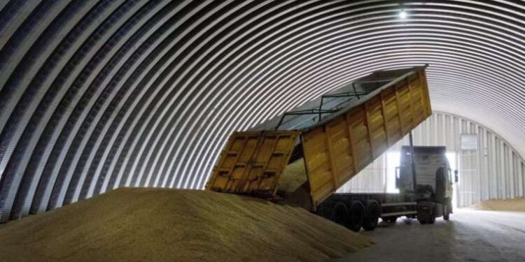 Obama ailesinin aşçısı kürek sörfü yaparken hayatını kaybetti