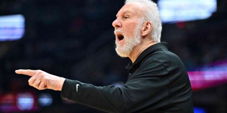 Spurs, başantrenörü Popovich ile 5 yıllık sözleşme yeniledi