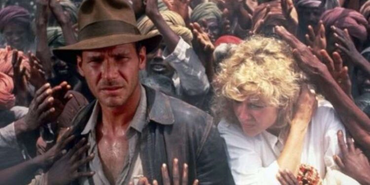 Mersin-İstanbul otobüsünde ‘tahta kurusu’ paniği: 45 yolcu ayakta yolculuk yaptı