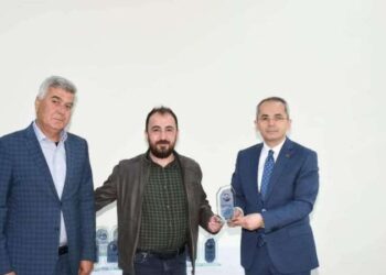 'Emniyette tanıdıklarım var' diyerek 19 yaşındaki kadını taciz eden patronun Emniyete araç bağışladığı ortaya çıktı